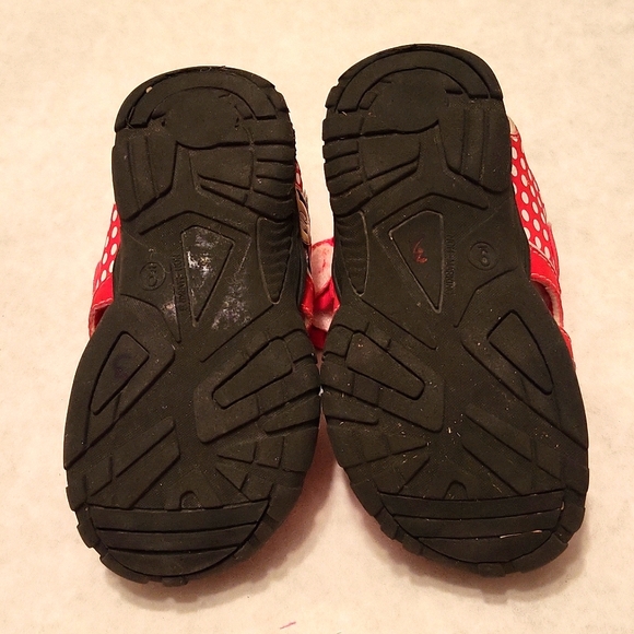 Disney Minnie Mouse red polka dot closed toe sandals - Picture 5 of 7